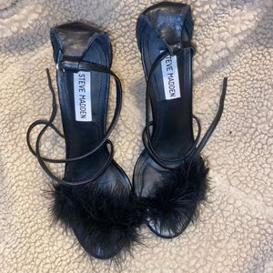 Steve Madden black fur heels 🖤